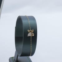 طقم ذهب ناعم باسكال عيار 18 تصميم الماسي وزن 3.6 ج...