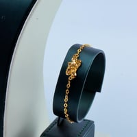 طقم ذهب شبكة عيار 21 وزن 13.87 جرام بتصميم متشابك...