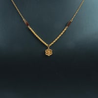 طقم ذهب الوردة عيار 21 وزن 4.26 جرام