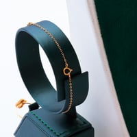 طقم ذهب تصميم الفان كليف خمس وردات عيار 21 وزن 9 ج...