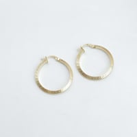 اجمل حلق ذهب عيار 18 ايطالي بنقش فرزاتشي وزن 1.32...