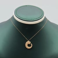 عقد ذهب البانثر تصميم الماسي عيار 18 وزن 2.1 جرام