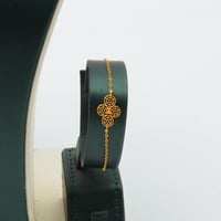 طقم ذهب عيار 21 وزن 9.75 جرام بتصميم متدرج وتعليقا...