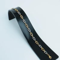 سوارة ذهب صافي تصميم المونيكاء عيار 18 وزن 5.1 جرا...