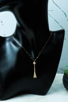 سلسال مارلي لون أبيض مميز ذهب عيار 18 وزن 2.4 جرام