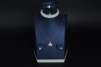 طقم ذهب تصميم بلغاري الماسي عيار 18 وزن 2.7 جرام