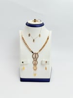 طقم ذهب تصميم السبائك عيار 18 وزن 4.3 جرام