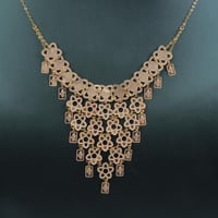 طقم شبكة ذهب للعروس عيار 21 بتصميم الماسى وزن 5.44...