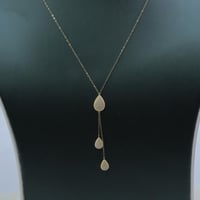 طقم ذهب عيار 18 بوشرون نواعم تصميم الماسي وزن 2.95...