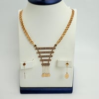 طقم ذهب نواعم تصميم السبيكة البيضاوي عيار 18 وزن 6...