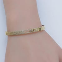 اسوارة ذهب المسيكاء بتصميم ماسي فاخر عيار 18 وزن 8...