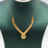 طقم ذهب الديور عيار 21 وزن 6.5 جرام بتصميم انسيابي...