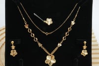 طقم ذهب عيار 21 وزن 18.78 جرام