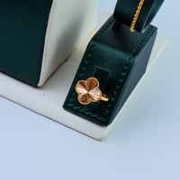 طقم ذهب الفان كليف خمس وردات الحجم الكبير عيار 21...