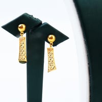 طقم ذهب عيار 21 وزن 8.50 جرام