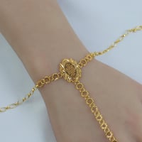 كف ذهب عيار 21 وزن 7.6 جرام