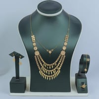 طقم ذهب عيار 21 وزن 8.35 جرام