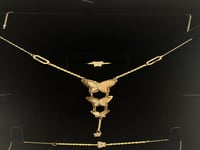 طقم ذهب عيار 21 تصميم الفراشات الفاخر بوزن 5 جرام