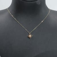 سلسال ذهب روبيرتو كوين اللون العودي تصميم الماسي ع...