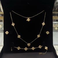 طقم ذهب الفان كليف خمس وردات عيار 21 وزن 17.9 جرام