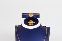 طقم ذهب طوق عيار 21 وزن 7.9 جرام