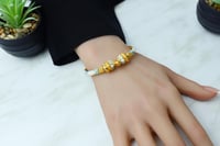 افخم اسوارة ذهب عيار 21 تصميم هندي ملون بوزن 14.8...