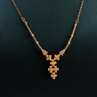 طقم ذهب عيار 21 وزن 7.33 جرام بتصميم إيطالي ترندي...