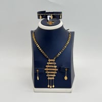 طقم ذهب عيار 21 وزن 5.1 جرام