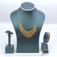 طقم ذهب عيار 21 بتصميم طوق الفراشات وزن 17.1 جرام