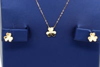 طقم الوردة ترندي عيار 18