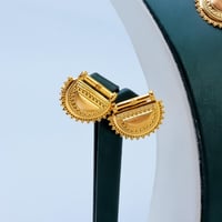 طقم ذهب شرقي بتصميم البراشي مميز عيار 21 وزن 17.75...