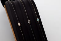 سوارة ذهب تصميم الماسي متوفرة بعده الوان عيار 18