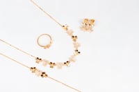 طقم تصميم فانكليف & اربلز بلمسة الماسية عيار 21