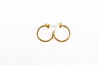 حلق كارتير ذهب تصميم المسمار عيار 18 وزن 3.7 جرام