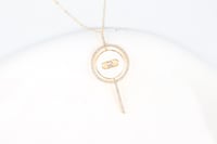 سلسال ذهب Lucky Move Arrow من مسيكاء تصميم الماسي...