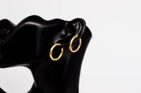 حلق ذهب مقمش عيار 18 وزن 2.2 جرام