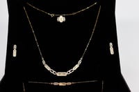 طقم ميسيكا ذهب عيار 18 وزنه 6.6 جرام