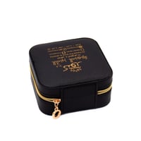 حقيبة صندوق ْمجوهرات من كنوز متوفر بلونين - حجم صغ...