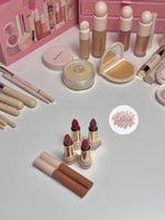 بوكس مكياج بديل رير بيوتي