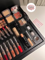 بوكس مكياج بديل كيكو مميز