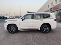 خط لاندكروزر 2022 VXR قطري 3M