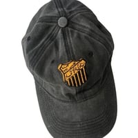 كاب بشعار نادي الاتحاد السعودي