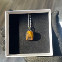 قلادة من حجر عين النمر الطبيعي فضة 925