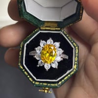 خاتم من الفضة عيار ٩٢٥ مزين بحجر الزركون