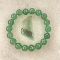 اسوارة من حجر الافنتورين الطبيعي