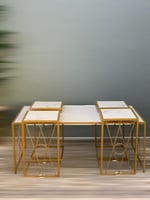 طاولة كتب مرتفع زخرفة اكس