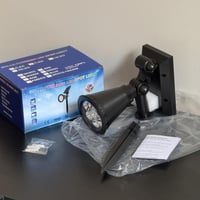 كشاف شجر يغرس بالطاقة الشمسية - ابيض~كريمي