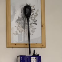 مصباح يحاكي الشعلة بالطاقة الشمسية