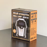 إنارة جدارية بالطاقة الشمسية بمصباح اصفر