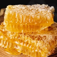 شمع عسل(مورينقا)